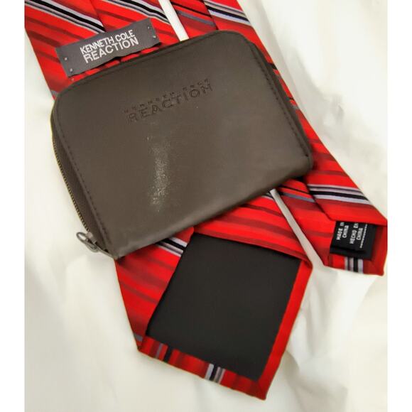 BUNDLE: Kenneth Cole Red Striped Tie & a Small Brown Canvas Zippered Wallet - Picture 10 of 10